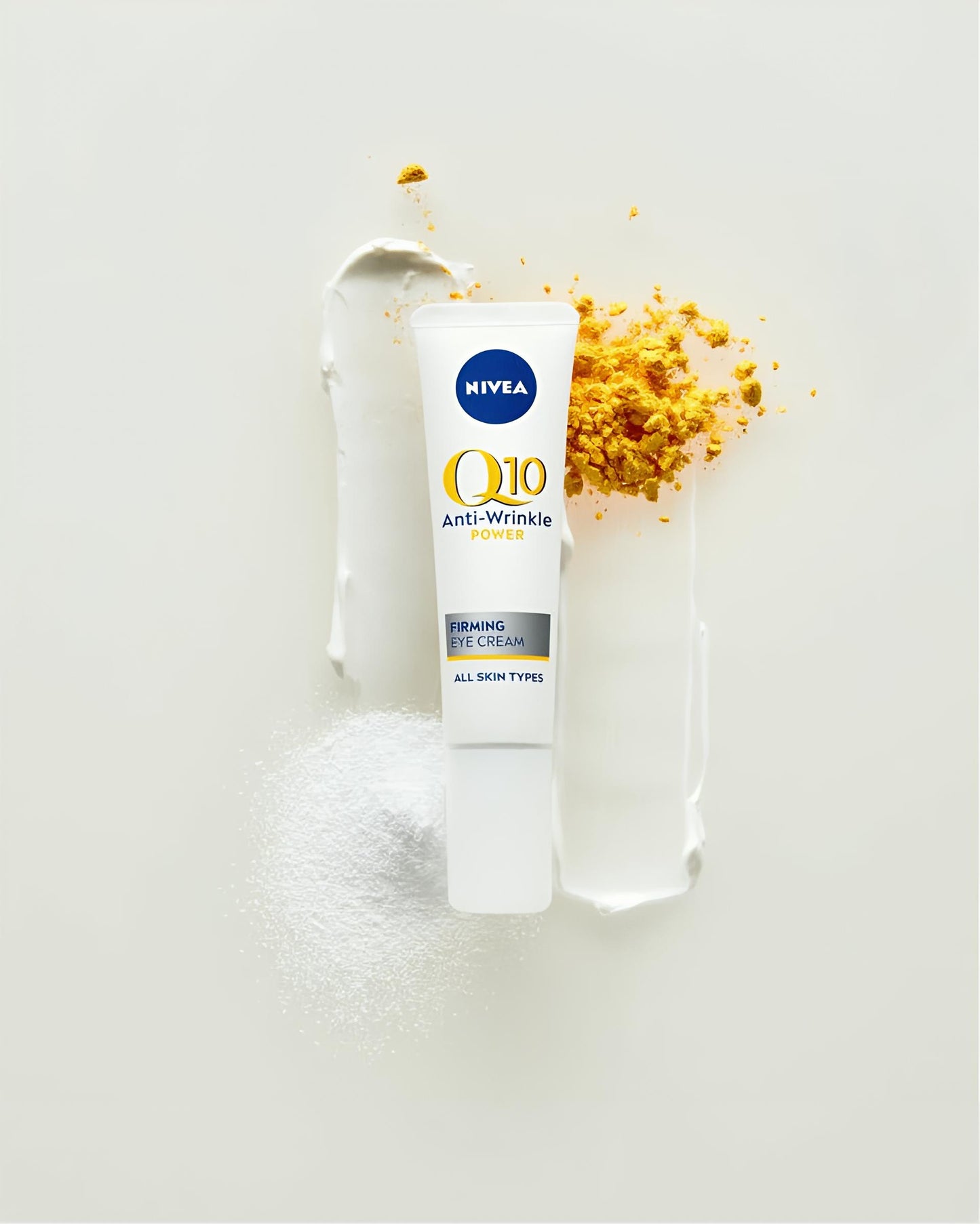 NIVEA Q10 POWER Oogcontourcrème - Alle huidtypen - Oogcrème met Q10 en creatine - Tegen Donkere Kringen en Wallen - Anti Rimpel Eye Cream - 15 ml