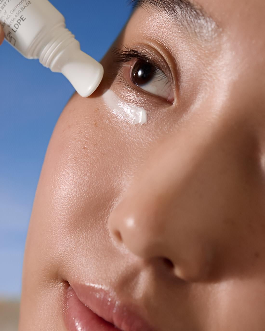 NIVEA CELLular LUMINOUS630 Oogcontourcrème - Oogcrème Donkere Kringen en Wallen en Anti rimpel - Alle huidtypen - Met hyaluronzuur en cafeïne - Eye Cream - 15 ml